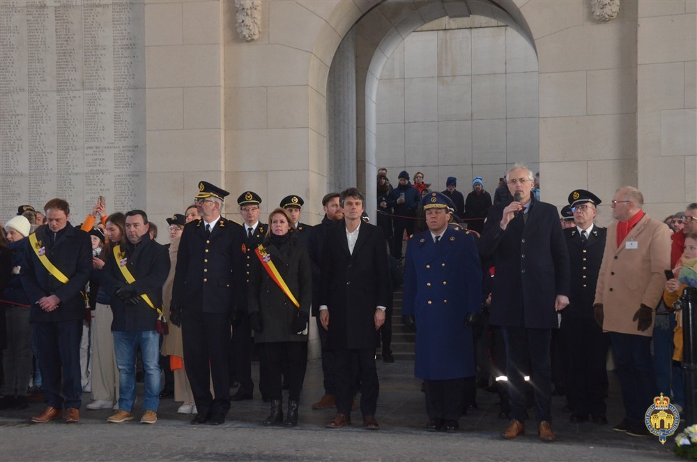 Deze afbeelding heeft een leeg alt-atribuut; de bestandsnaam is Last-Post-Ceremonie-Ieper-Official-Photographs-20220403-194015.jpg